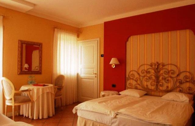 Hotel Casa Arizzoli Cannobio Bilik gambar